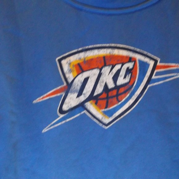 NWT - Women's NBA OKC Thunder Heavyweight Crew Neck Sweatshirt - Small - Picture 5 of 11